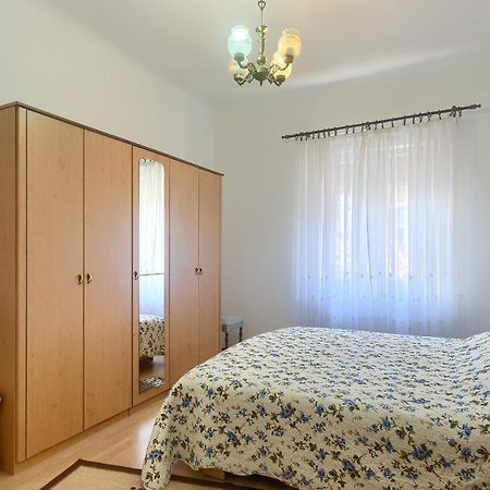 Aida Pula Apartment Eksteriør bilde