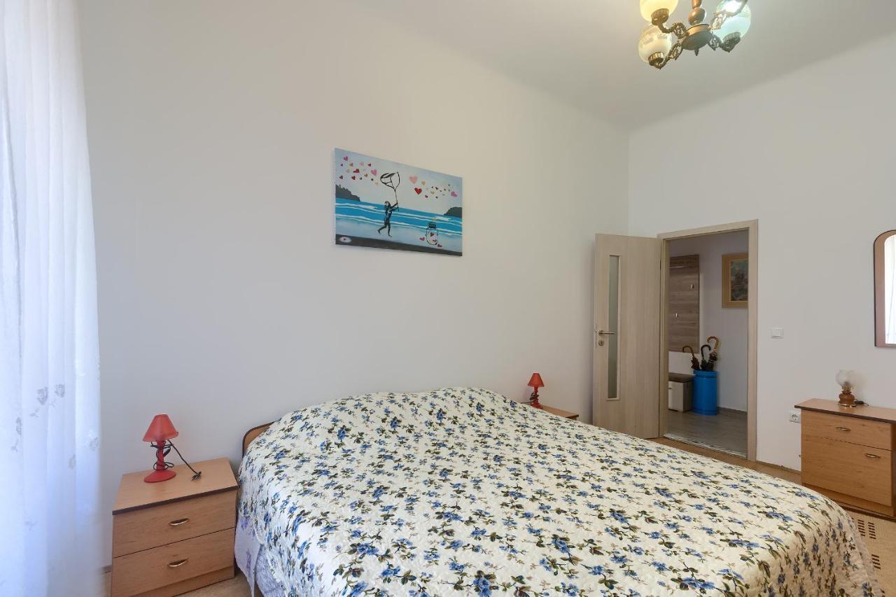 Aida Pula Apartment Eksteriør bilde