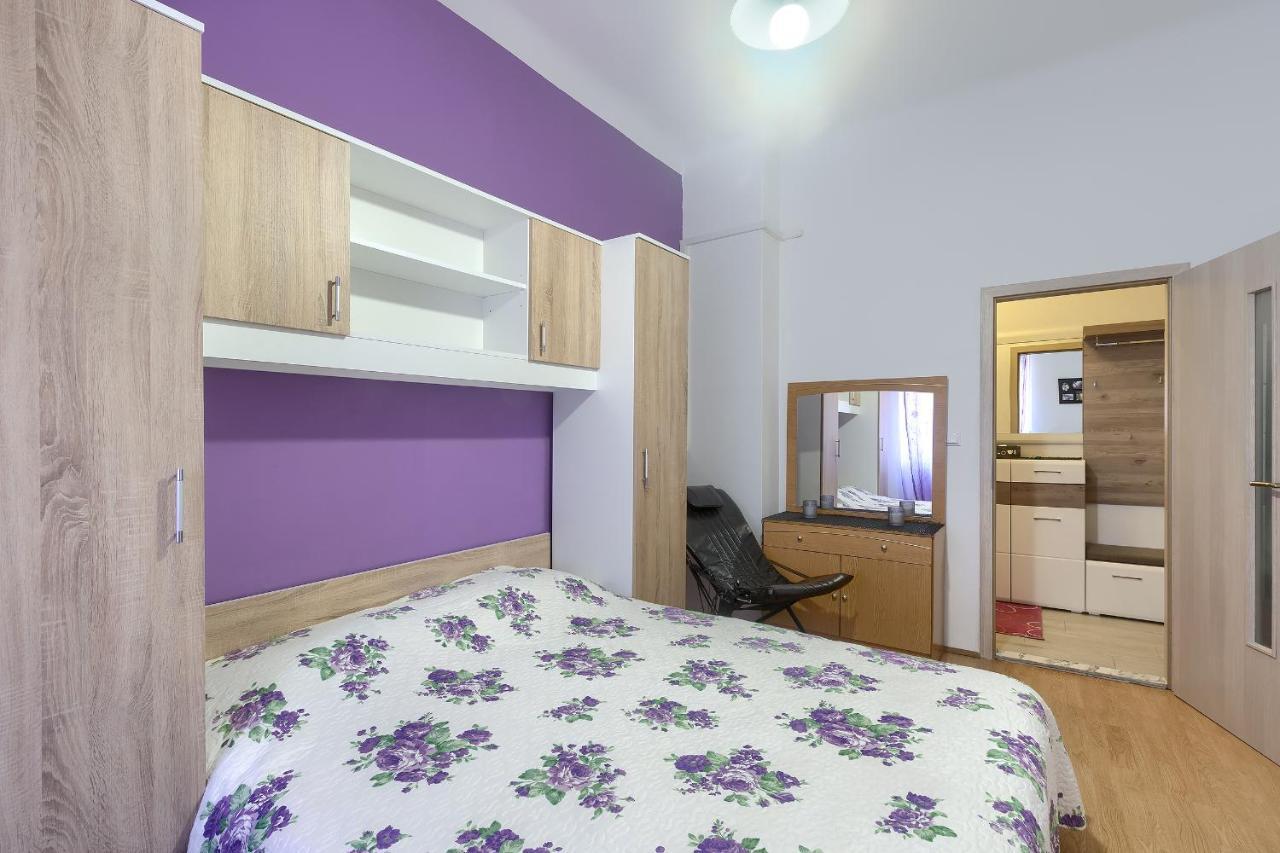 Aida Pula Apartment Eksteriør bilde