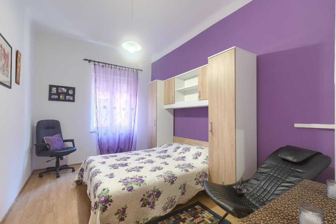 Aida Pula Apartment Eksteriør bilde